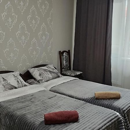 Василя Стуса 10/77 City Rooms 白采尔科维 外观 照片